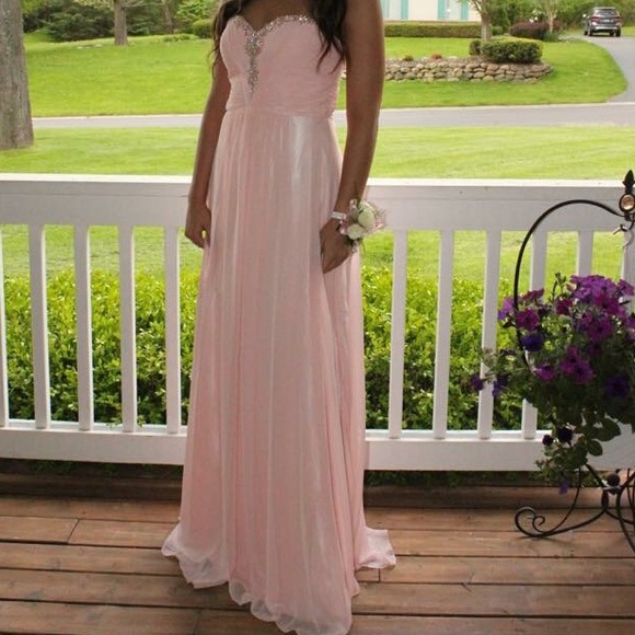 PROM DRESS - Picture 3 of 3